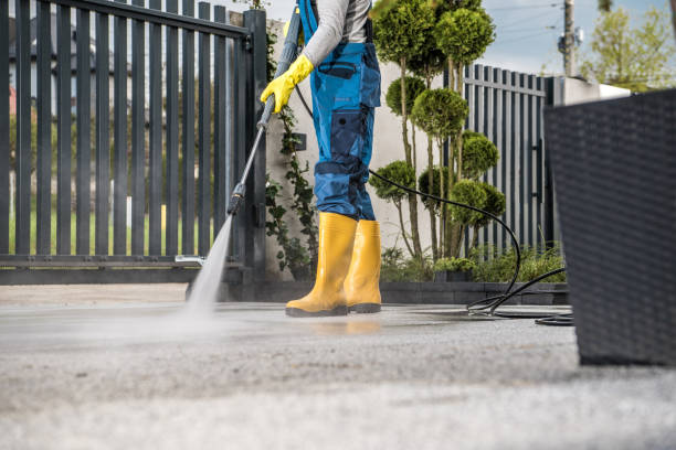 Best Commercial Building Pressure Washing  in Mosinee, WI