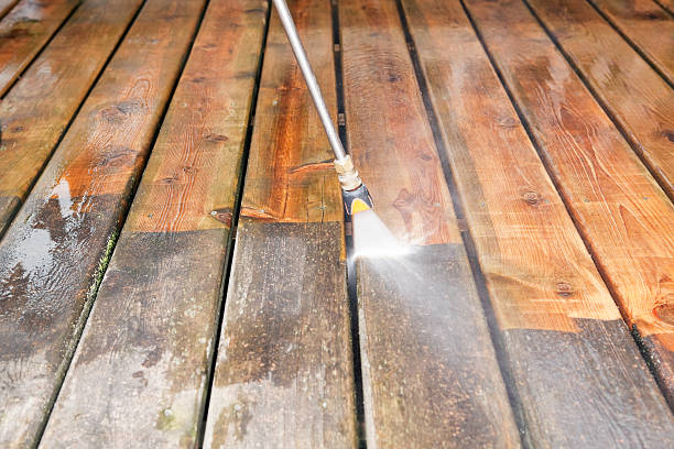 Garage Pressure Washing in Mosinee, WI